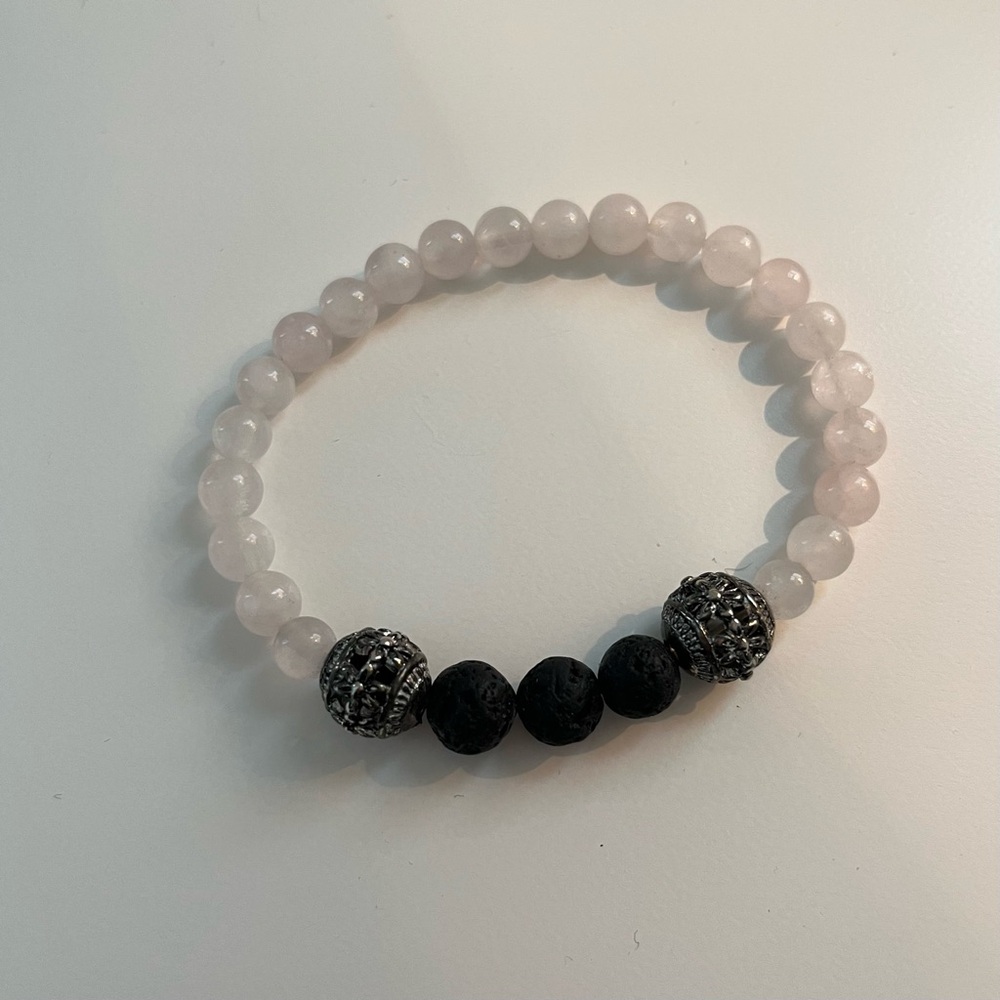 Elegant Black and Pink Beaded Bracelet